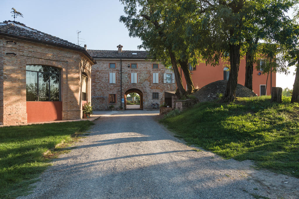 Agriturismo Battibue Fiorenzuola dʼArda Extérieur photo